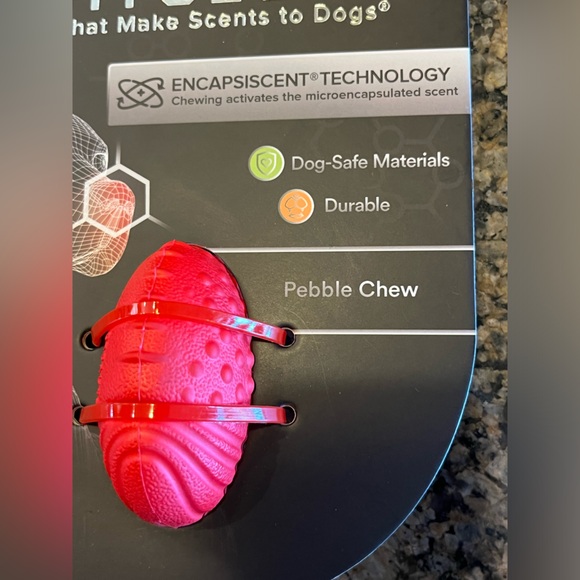 PLAYOLOGY small Dog Pebble Chew toy for dogs up to 15 lbs. beef scent - Picture 5 of 9